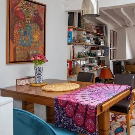 Coquillere - Wonderful In The Heart Of Apartment *